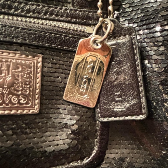 Coach Poppy Sequins Over the shoulder bag - Picture 5 of 10